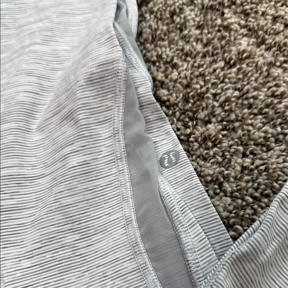 Lululemon Athletica Gray Leggings Soft Heathered Design - Picture 2 of 4